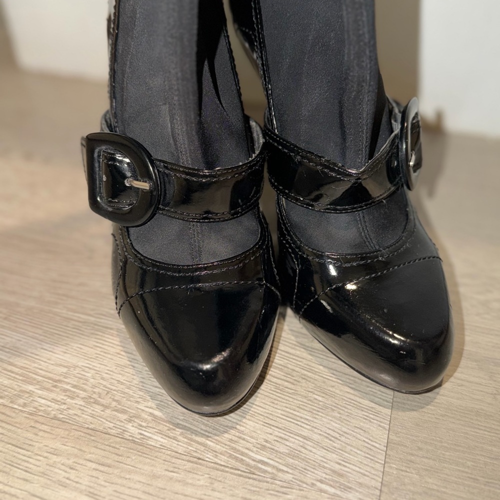 Knee high boot - Picture 4 of 5